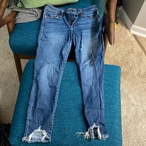 Abercrombie & Fitch Women’s Skinny Jeans Stretch Size 4 Short Distressed Ankle